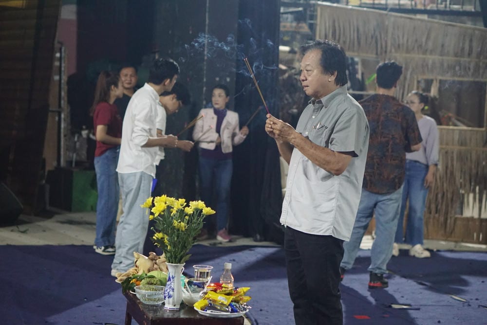 Hình ảnh hậu trường