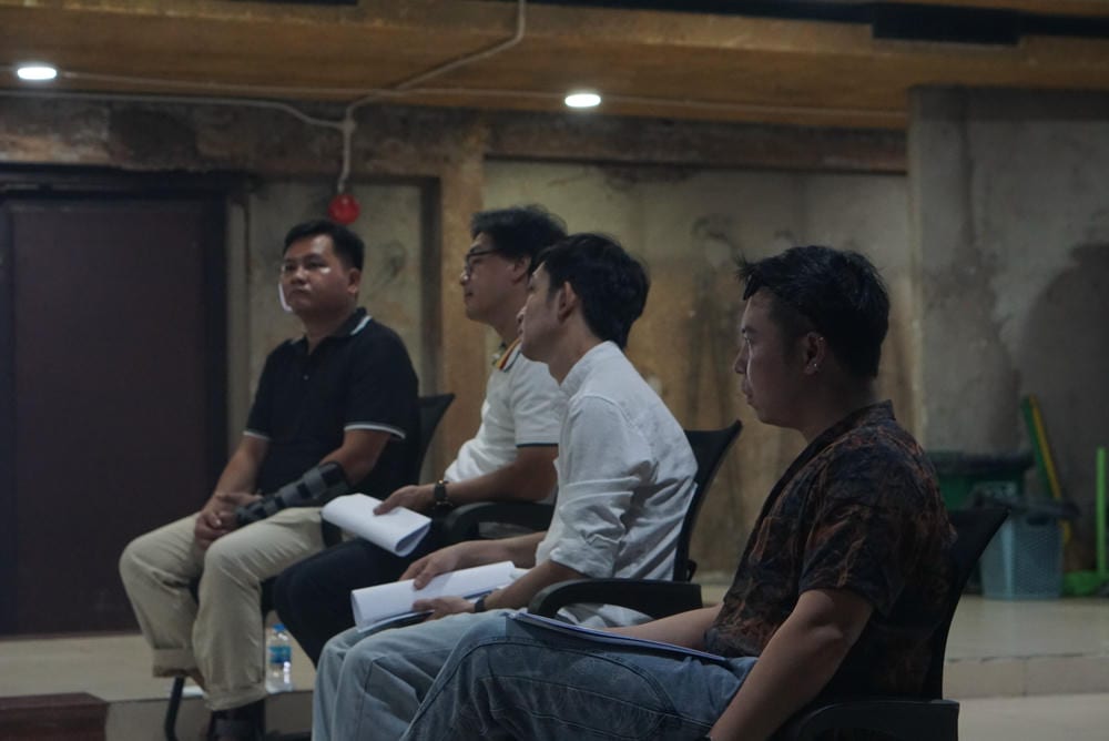 Hình ảnh hậu trường