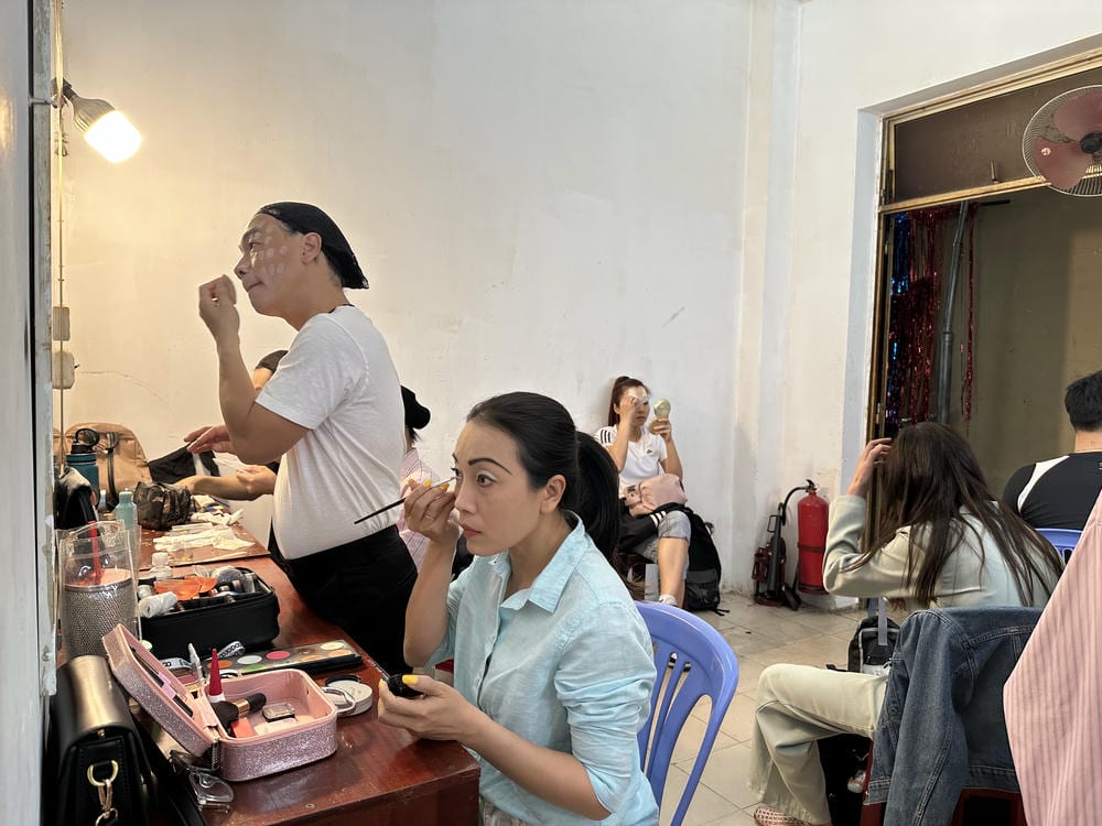 Hình ảnh hậu trường
