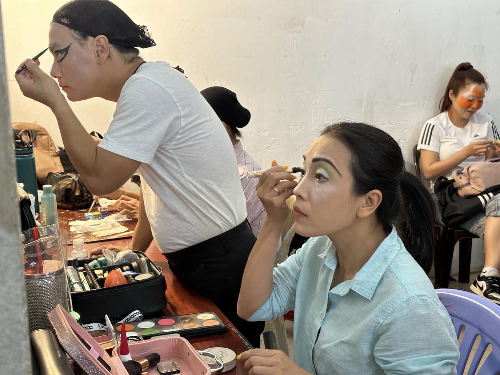 Hình ảnh hậu trường