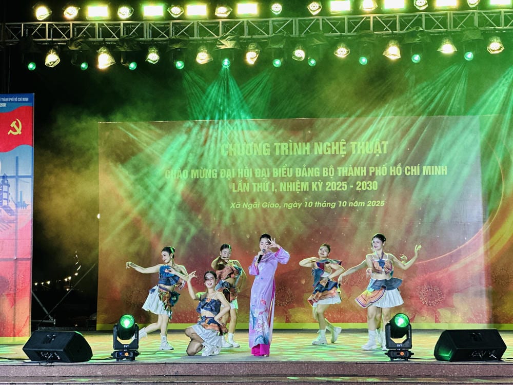 Chương trình nghệ thuật chào