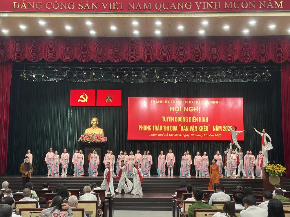 CT Hội nghị tuyên dương điển hình phòng trài thi đua Dân Vận Khéo năm 2025