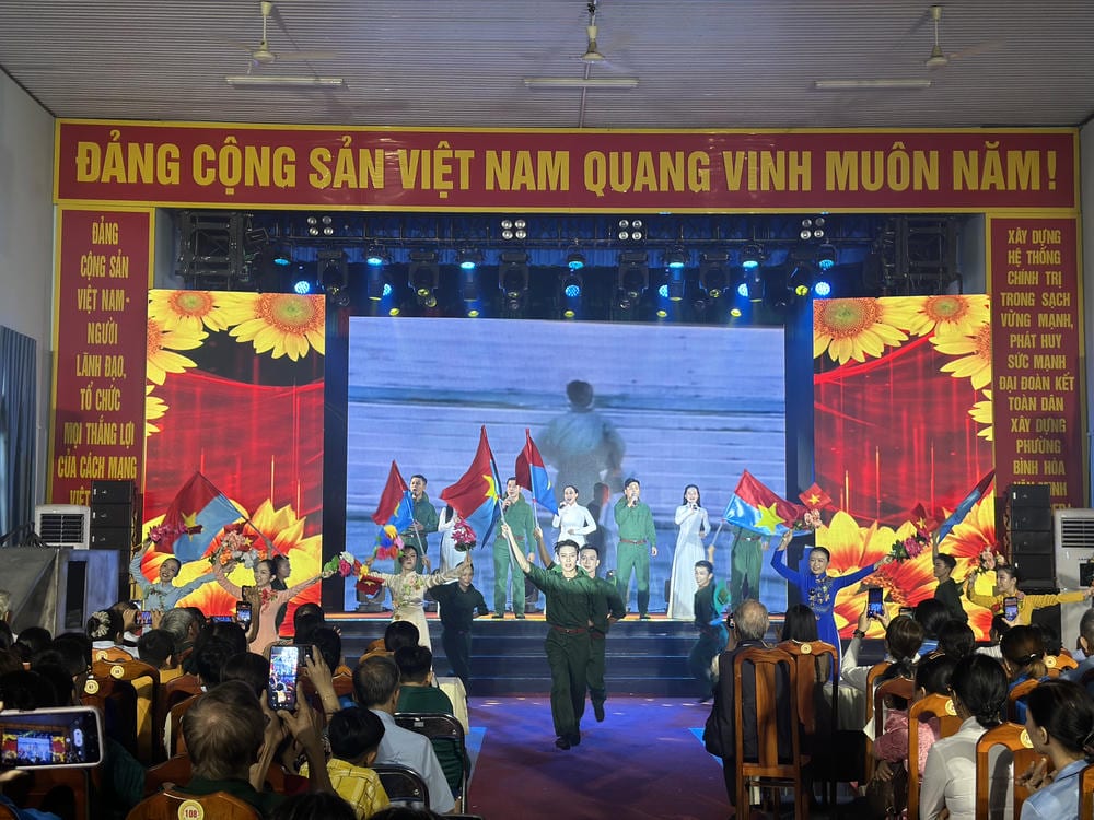 CT Quảng bá tác phẩm múa đạt giải thưởng tại phường Bình Dương