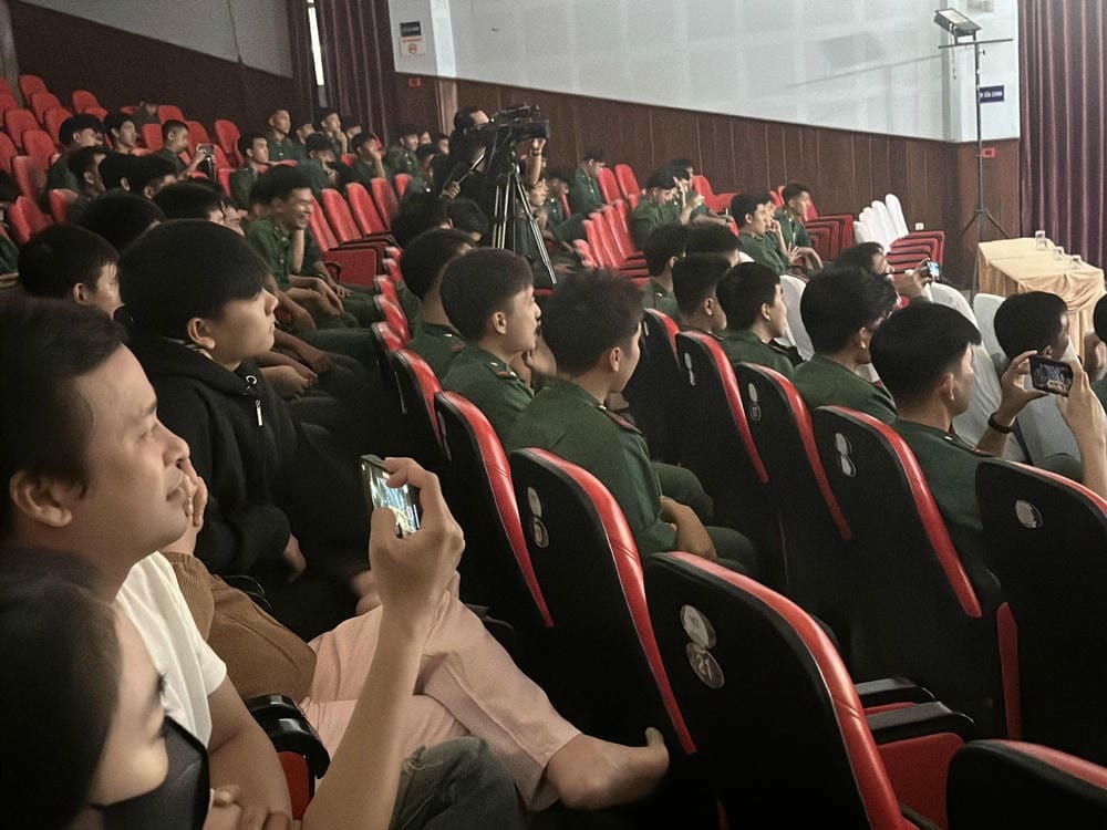 Diễn vở Khát Vọng Bình Yên tại phường Vũng Tàu